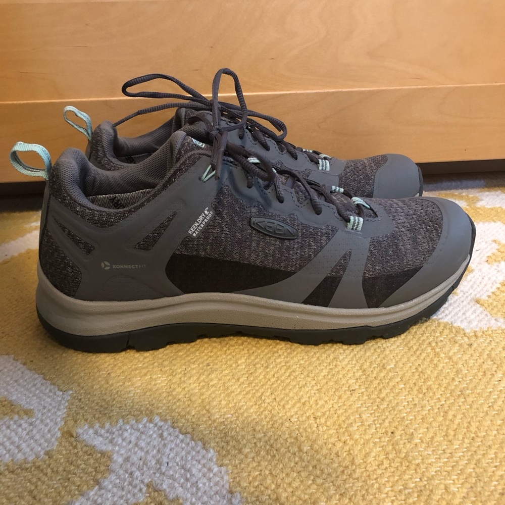 KEEN Women's Terradora II Waterproof Shoe Size 9